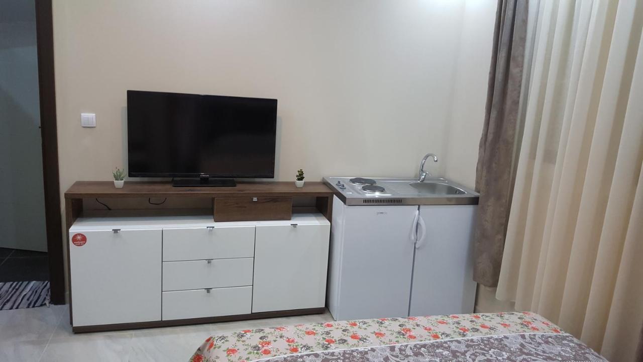 Studio Apartman - Centar Tivat Ngoại thất bức ảnh